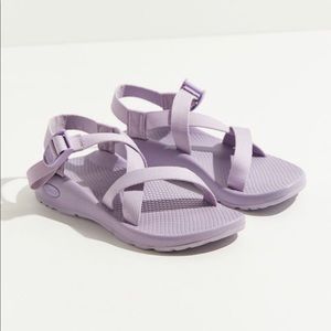 NWOT Lavender Chaco Z1 sandals